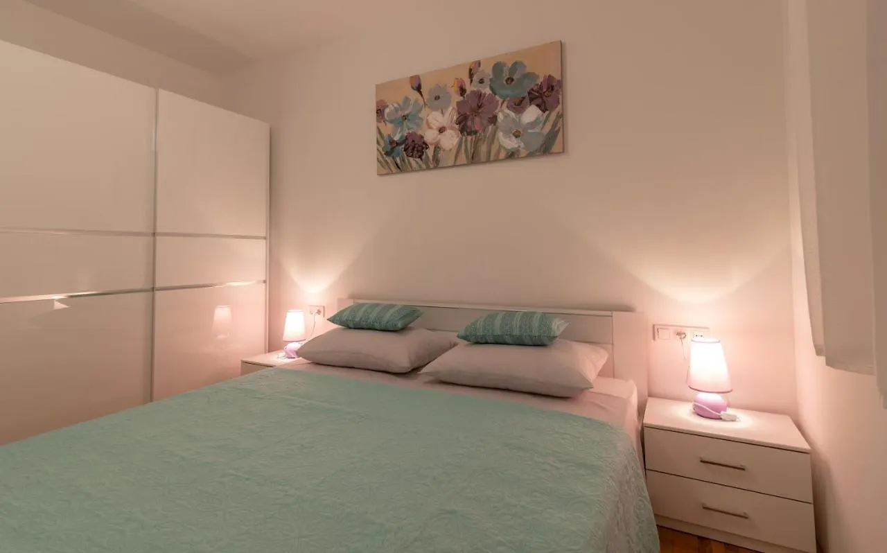 Relax Apartamento Trogir Croácia